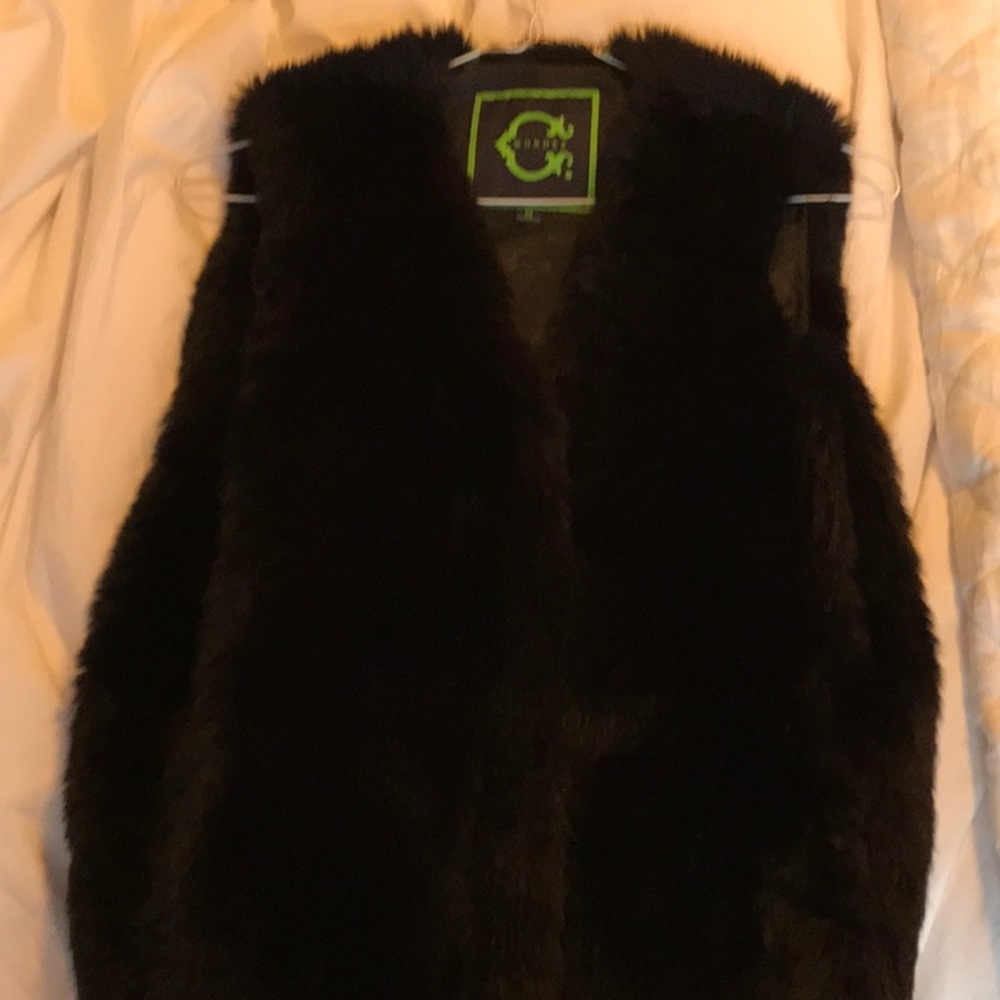 Black faux small fur vest by c wonder!